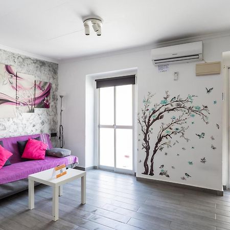 Modern Haven Loft By Cadiz Time Apartment Exterior photo