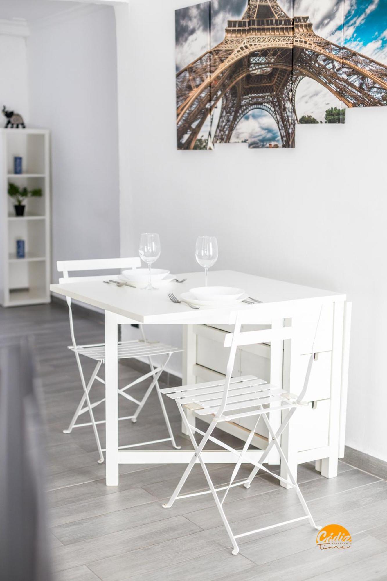 Modern Haven Loft By Cadiz Time Apartment Exterior photo