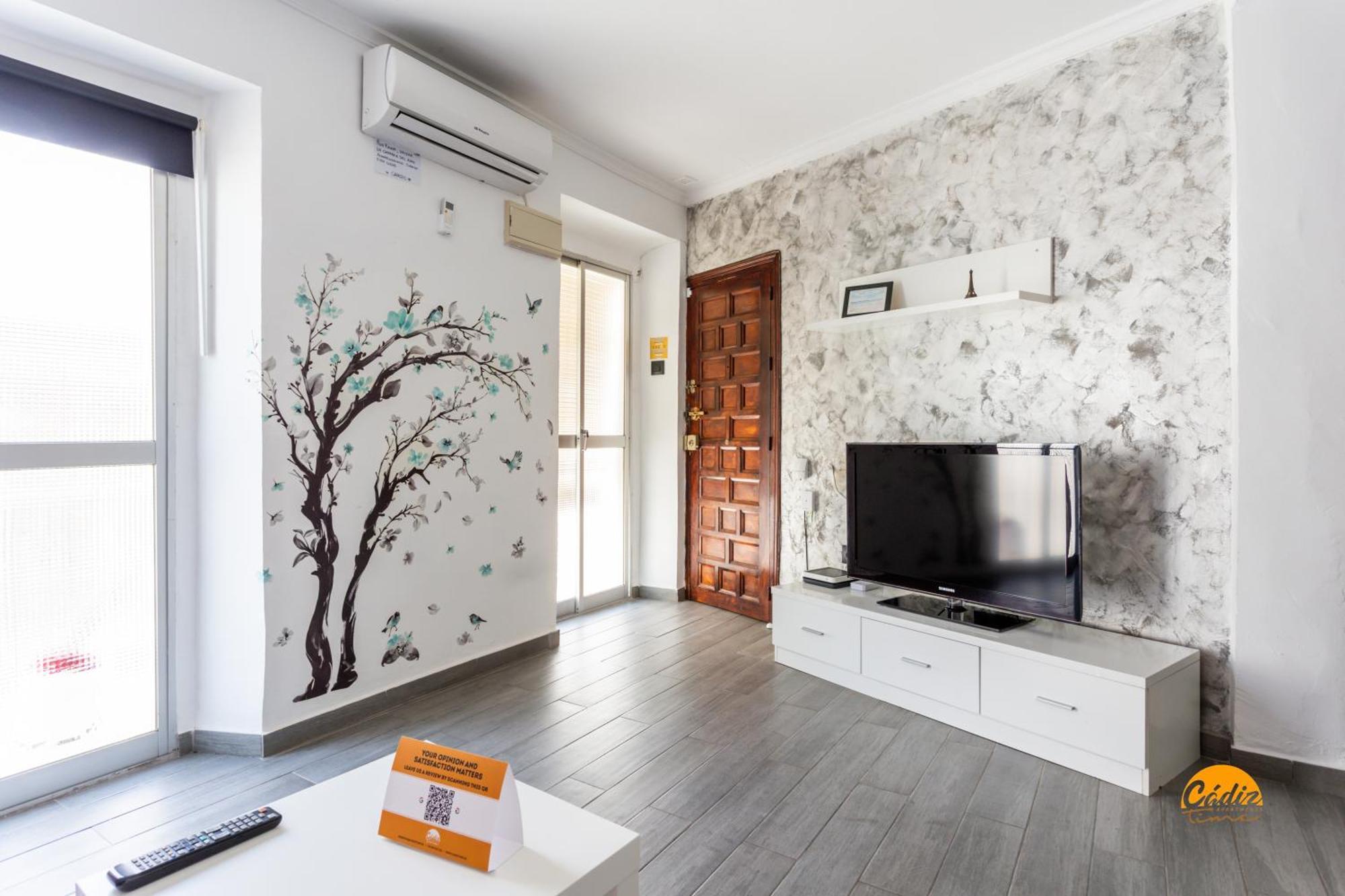 Modern Haven Loft By Cadiz Time Apartment Exterior photo